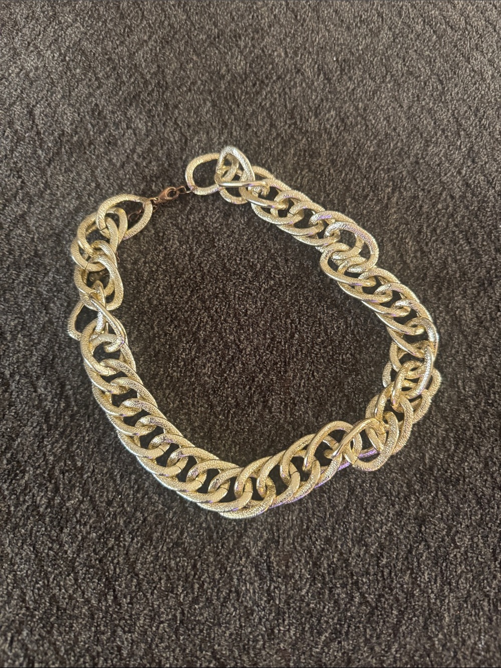 Gold choker necklace